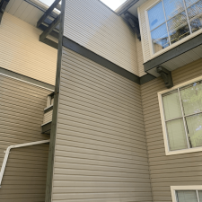 Extremely-Dirty-Vinyl-Siding-Building-Wash-in-Richmond-BC 0